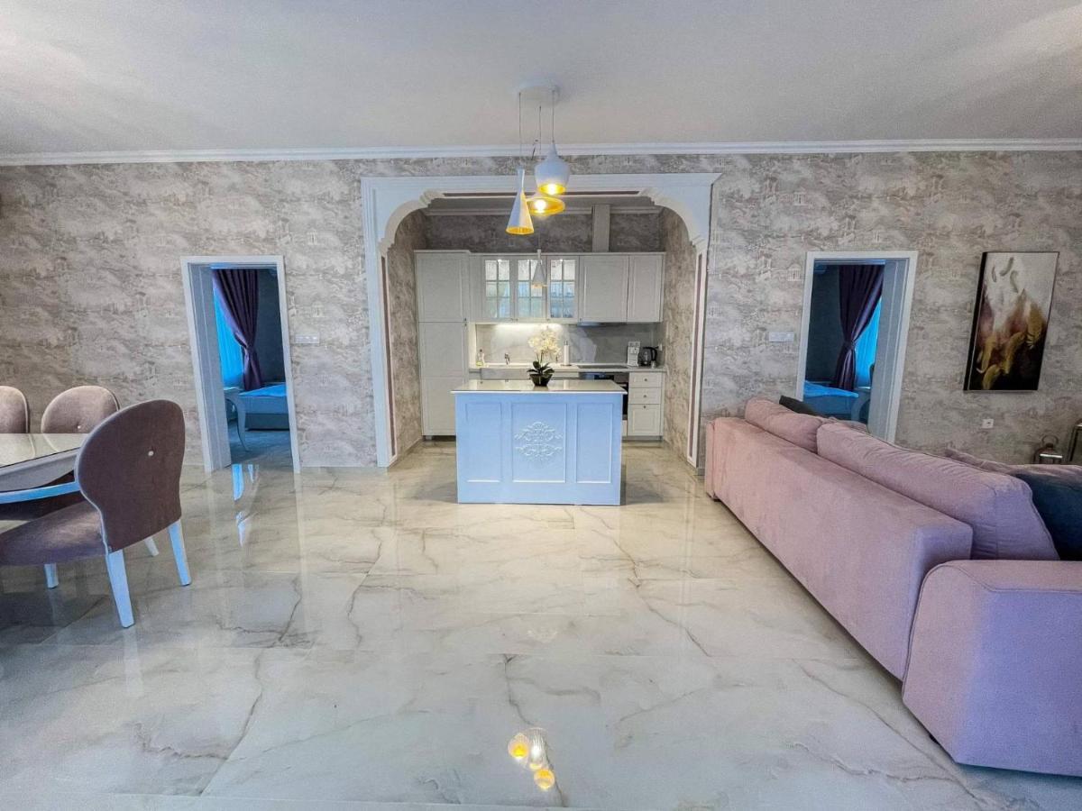 Diamond Villas Enina Exteriör bild